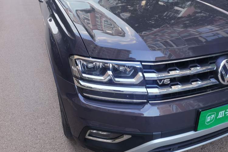 Used Volkswagen Teramont 2017 530 V6 Four-Wheel Drive Luxury Edition Right Front Headlight
