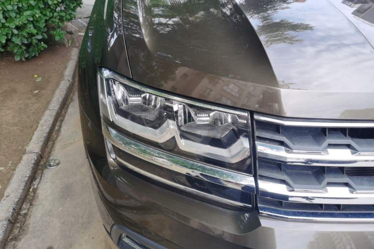Used Volkswagen Teramont 2017 380TSI Four-Wheel Drive Luxury Edition Right Front Headlight