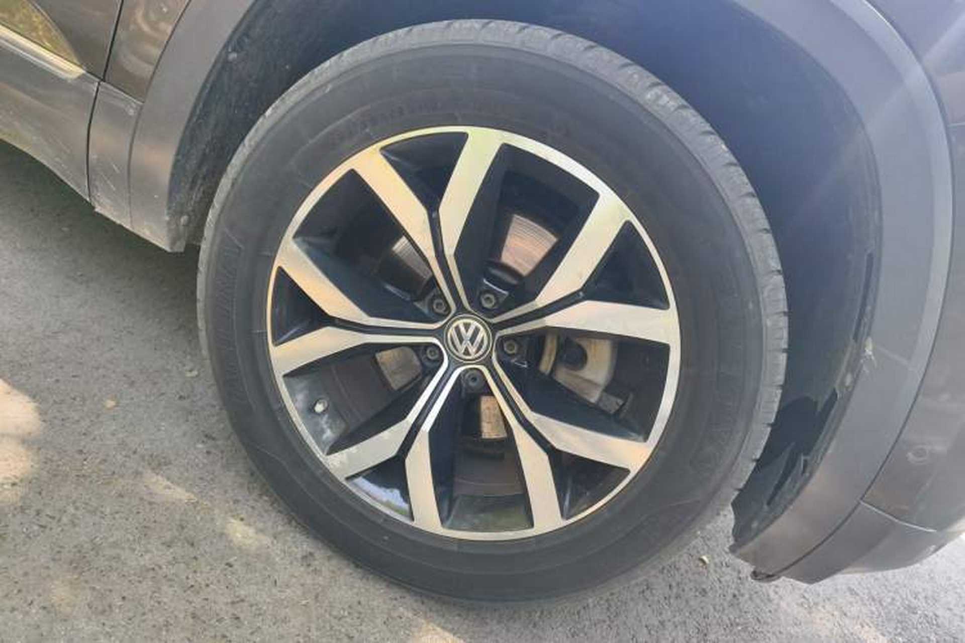 Used Volkswagen Teramont 2017 380TSI Four-Wheel Drive Luxury Edition Right Front Wheel Hub