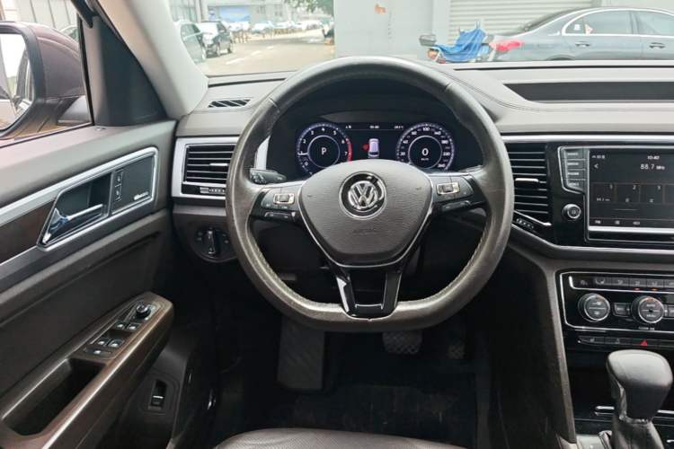 Used Volkswagen Teramont 2017 380TSI Four-Wheel Drive Flagship Edition Steering Wheel