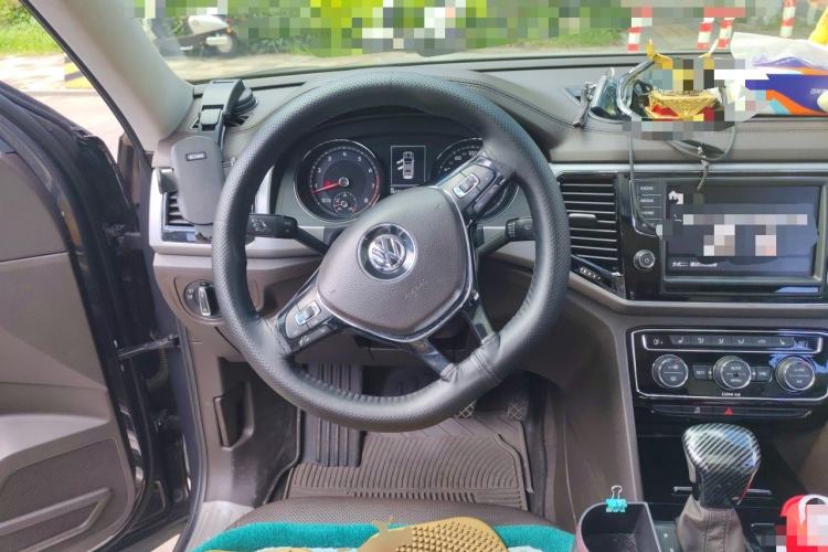 Used Volkswagen Teramont 2017 530 V6 Four-Wheel Drive Luxury Edition Steering Wheel