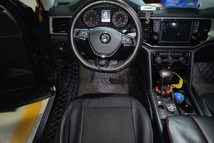 Used Volkswagen Teramont 2017 330TSI Two-Wheel-Drive Luxury Edition Steering Wheel