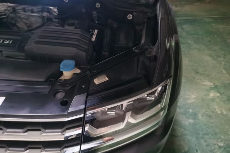 Used Volkswagen Teramont 2017 380TSI Four-Wheel Drive Comfort Edition Engine Bay Left