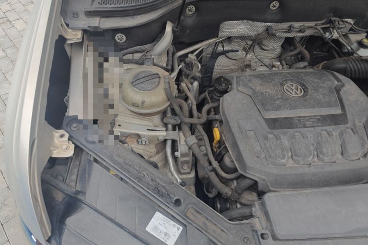 Used Volkswagen Teramont 2017 330TSI Two-Wheel-Drive Flagship Edition Engine Bay Right
