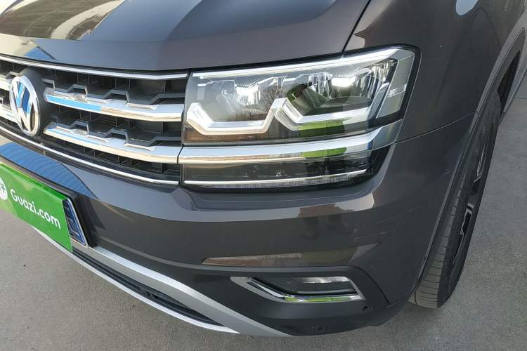 Used Volkswagen Teramont 2017 330TSI Two-Wheel-Drive Luxury Edition Left Front Headlight