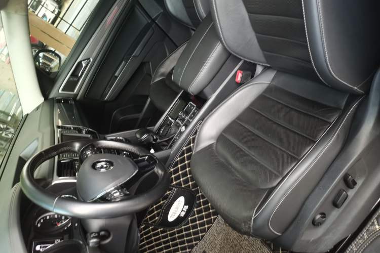 Used Volkswagen Teramont 2017 380TSI Four-Wheel Drive Luxury Edition Left Front Seat