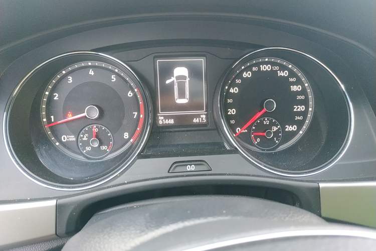 Used Volkswagen Teramont 2017 330TSI Two-Wheel-Drive Luxury Edition Odometer Close Up