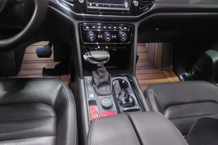 Used Volkswagen Teramont 2017 380TSI Four-Wheel Drive Luxury Edition Gear Lever
