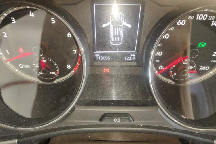 Used Volkswagen Teramont 2017 530 V6 Four-Wheel Drive Luxury Edition Odometer Close Up