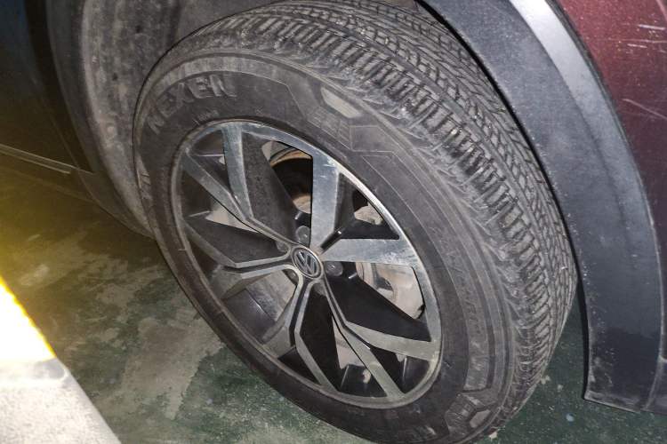 Used Volkswagen Teramont 2017 380TSI Four-Wheel Drive Luxury Edition Right Front Wheel Hub