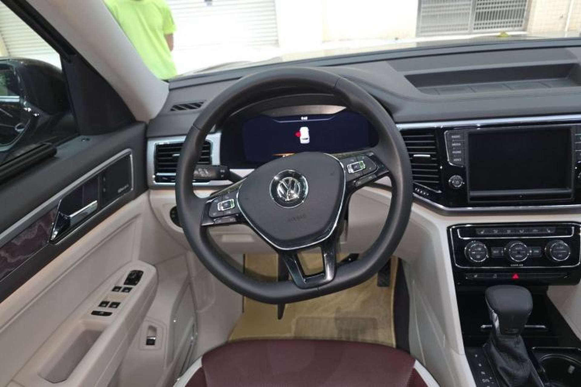 Used Volkswagen Teramont 2017 530 V6 Four-Wheel Drive Flagship Edition Steering Wheel