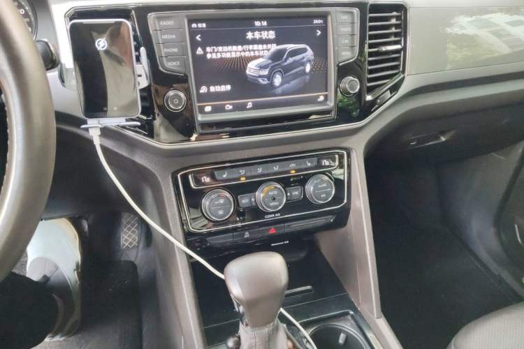 Used Volkswagen Teramont 2017 380TSI Four-Wheel Drive Luxury Edition Audio And AC Panel