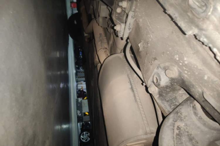 Used Volkswagen Teramont  Chassis Rear Left