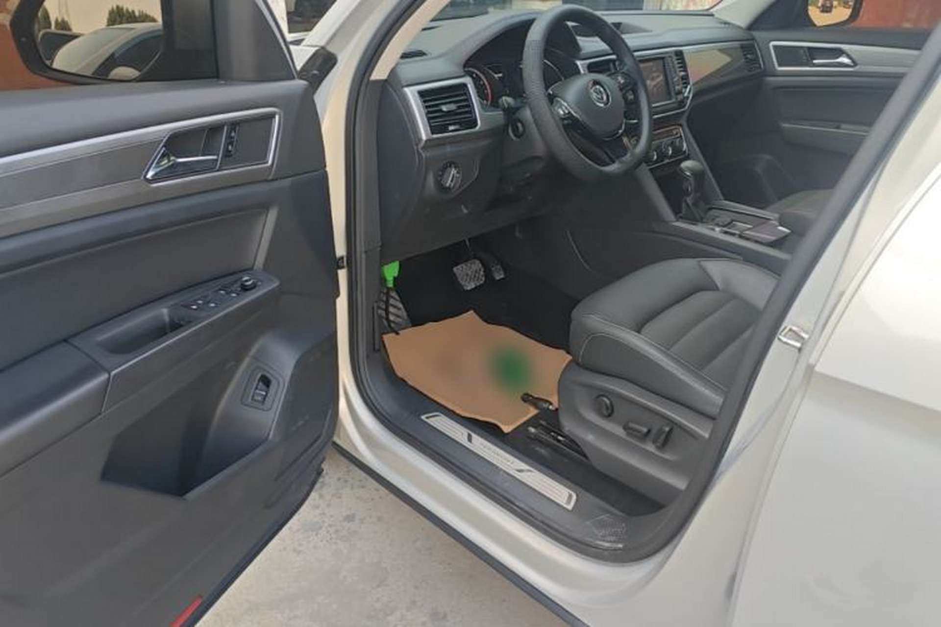Used Volkswagen Teramont 2017 330TSI Two-Wheel-Drive Luxury Edition Driver Seat
