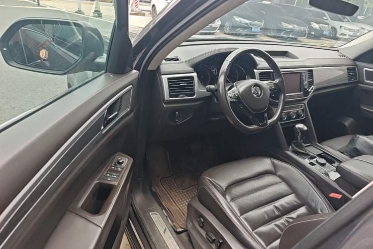 Used Volkswagen Teramont 2017 530 V6 Four-Wheel Drive Luxury Edition Driver Seat