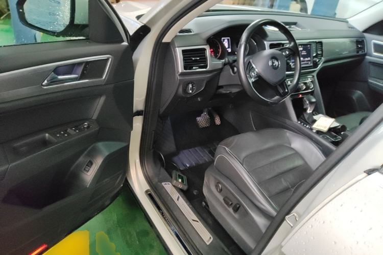 Used Volkswagen Teramont 2017 330TSI Two-Wheel-Drive Luxury Edition Driver Seat