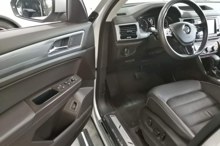 Used Volkswagen Teramont 2017 380TSI Four-Wheel Drive Luxury Edition Driver Seat