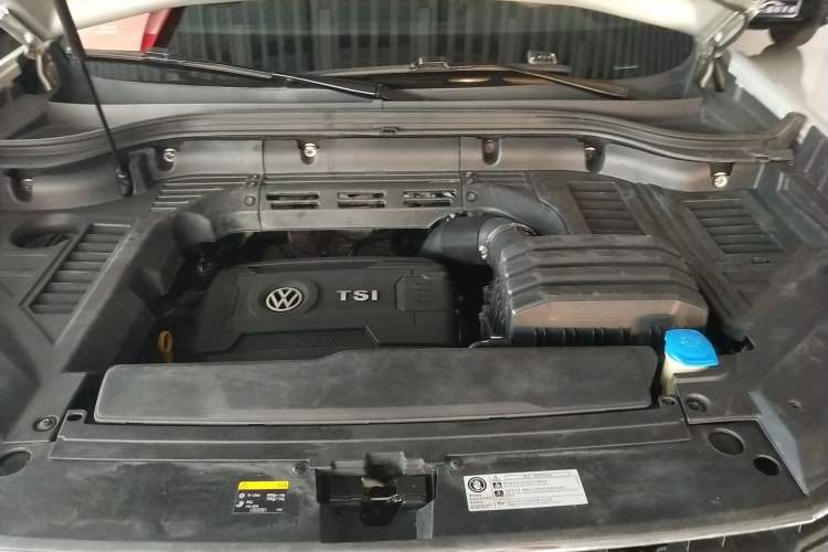 Used Volkswagen Teramont 2017 380TSI Four-Wheel Drive Luxury Edition Engine Bay