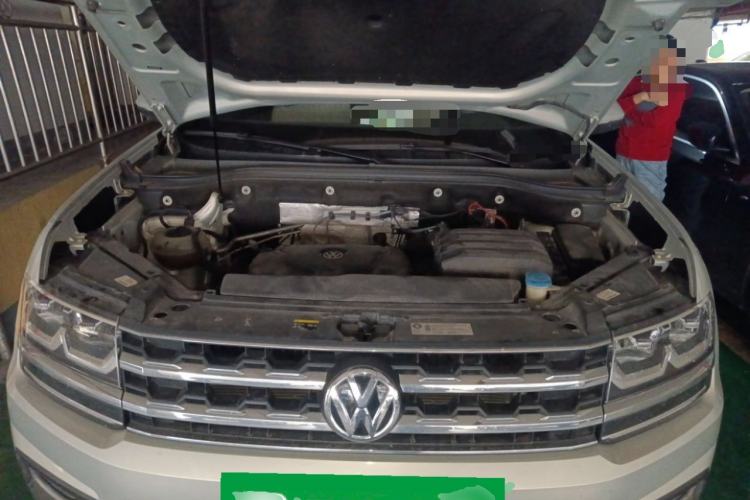 Used Volkswagen Teramont 2017 330TSI Two-Wheel-Drive Luxury Edition Engine Bay