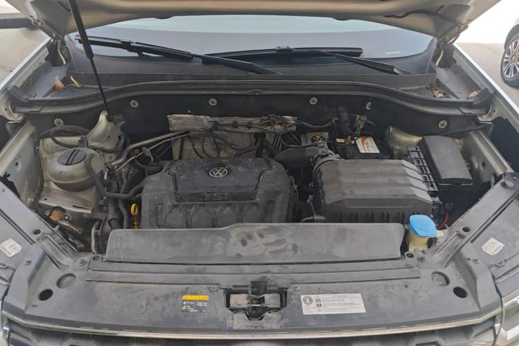 Used Volkswagen Teramont 2017 330TSI Two-Wheel-Drive Luxury Edition Engine Bay