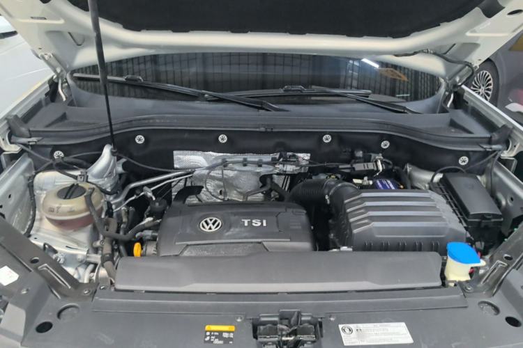 Used Volkswagen Teramont 2017 380TSI Four-Wheel Drive Luxury Edition Engine Bay