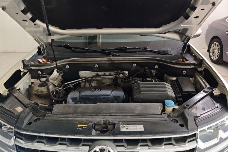 Used Volkswagen Teramont 2017 330TSI Two-Wheel-Drive Luxury Edition Engine Bay