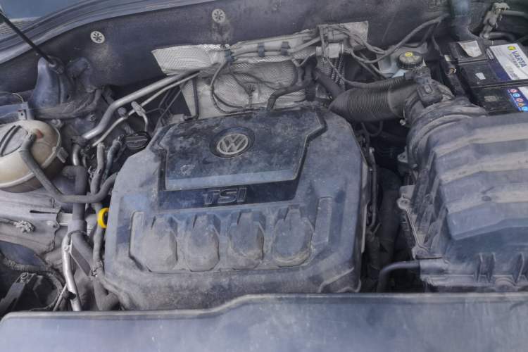 Used Volkswagen Teramont 2017 330TSI Two-Wheel-Drive Luxury Edition Engine Bay