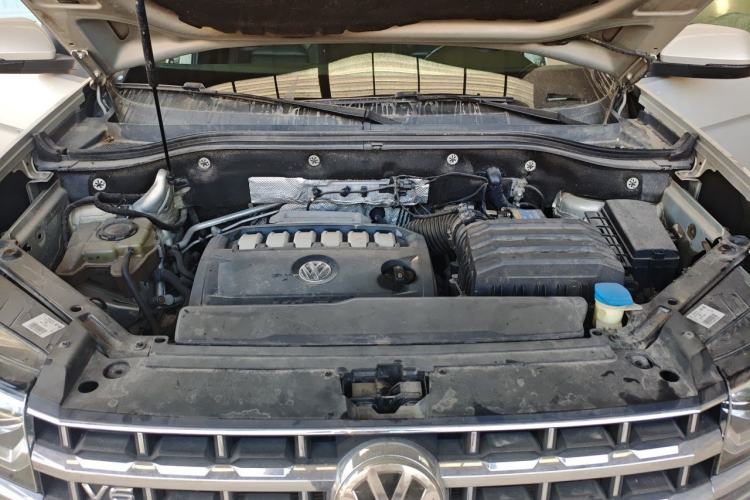 Used Volkswagen Teramont 2017 530 V6 Four-Wheel Drive Flagship Edition Engine Bay