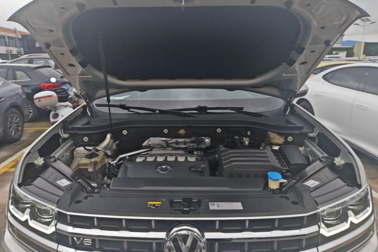 Used Volkswagen Teramont 2017 530 V6 Four-Wheel Drive Supreme Flagship Edition Engine Bay
