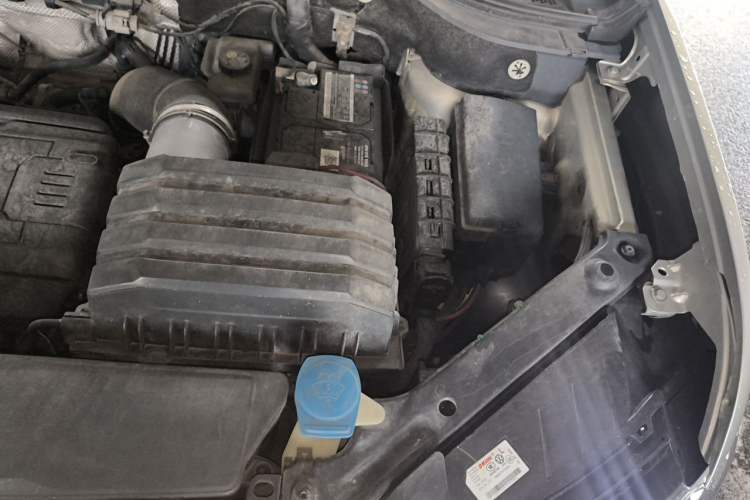 Used Volkswagen Teramont 2017 380TSI Four-Wheel Drive Luxury Edition Engine Bay Left