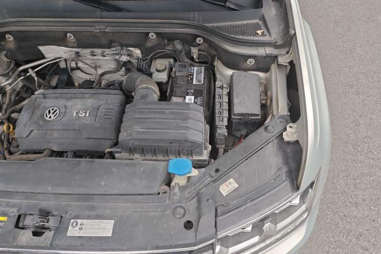 Used Volkswagen Teramont 2017 380TSI Four-Wheel Drive Luxury Edition Engine Bay Left
