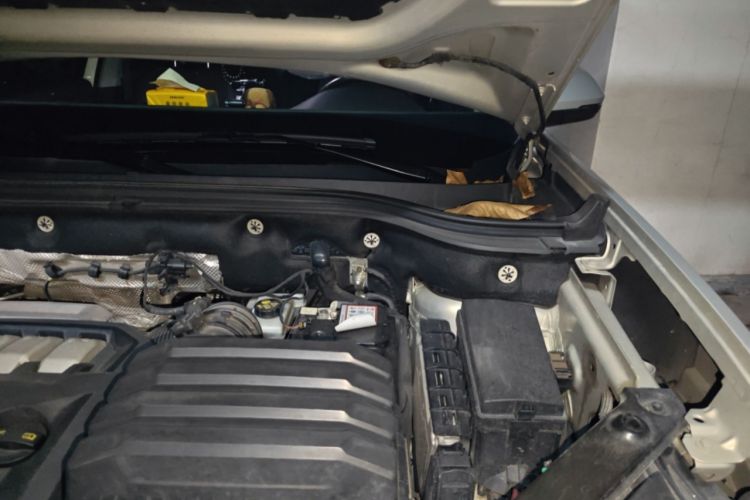 Used Volkswagen Teramont 2017 530 V6 Four-Wheel Drive Flagship Edition Engine Bay Left
