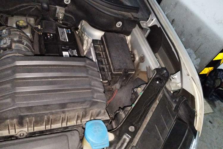 Used Volkswagen Teramont 2017 530 V6 Four-Wheel Drive Supreme Flagship Edition Engine Bay Left