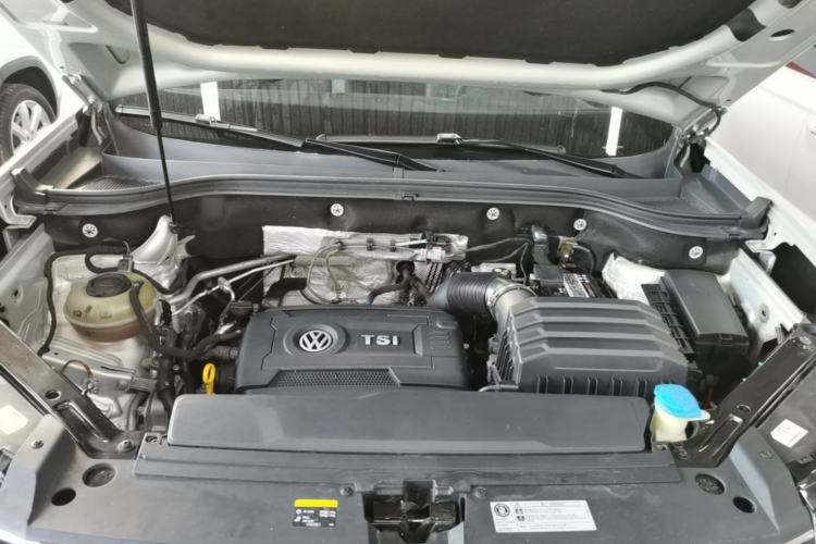 Used Volkswagen Teramont 2017 380TSI Four-Wheel Drive Luxury Edition Engine Bay