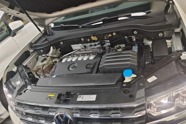 Used Volkswagen Teramont 2017 530 V6 Four-Wheel Drive Luxury Edition Engine Bay