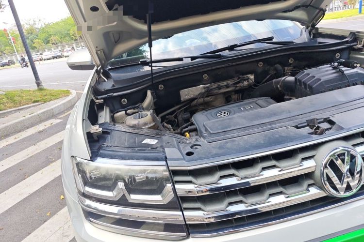 Used Volkswagen Teramont 2017 380TSI Four-Wheel Drive Luxury Edition Engine Bay Right