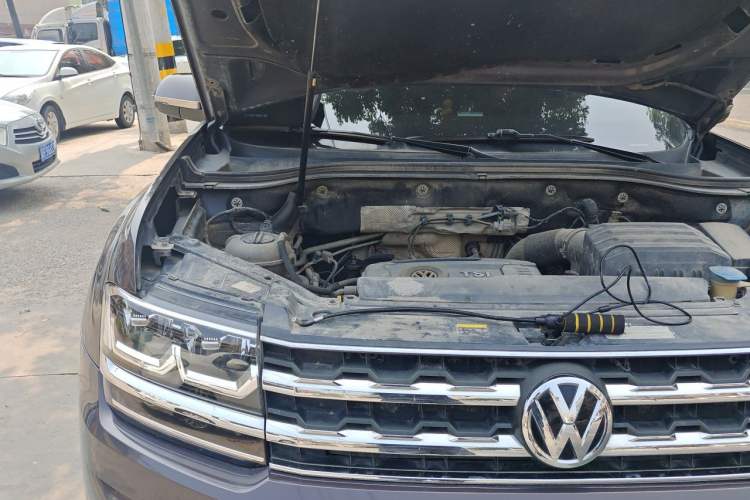 Used Volkswagen Teramont 2017 380TSI Four-Wheel Drive Luxury Edition Engine Bay Right