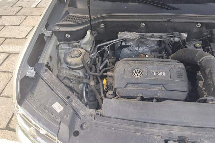 Used Volkswagen Teramont 2017 380TSI Four-Wheel Drive Luxury Edition Engine Bay Right
