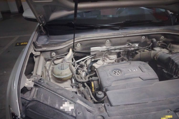 Used Volkswagen Teramont 2017 380TSI Four-Wheel Drive Flagship Edition Engine Bay Right