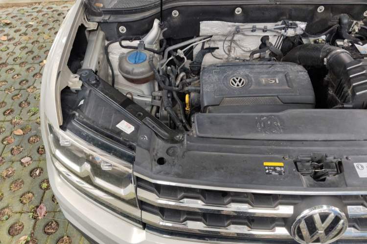 Used Volkswagen Teramont 2017 380TSI Four-Wheel Drive Luxury Edition Engine Bay Right
