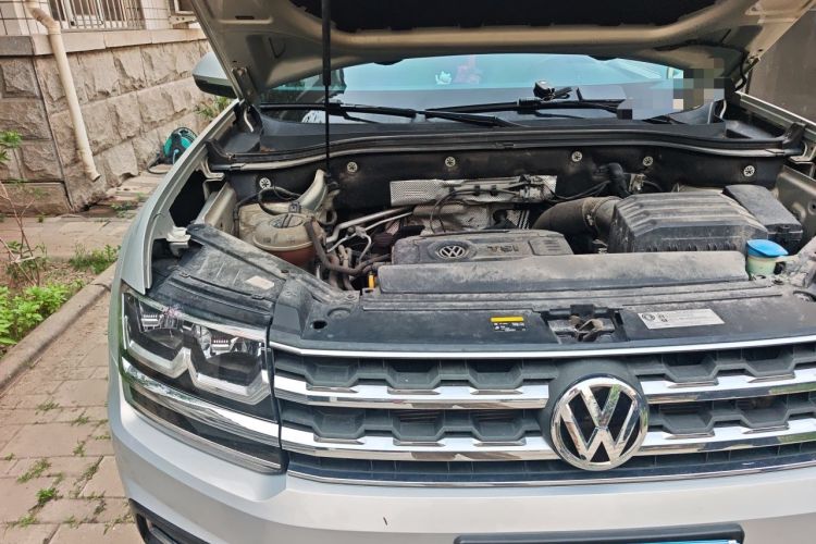 Used Volkswagen Teramont 2017 380TSI Four-Wheel Drive Luxury Edition Engine Bay Right
