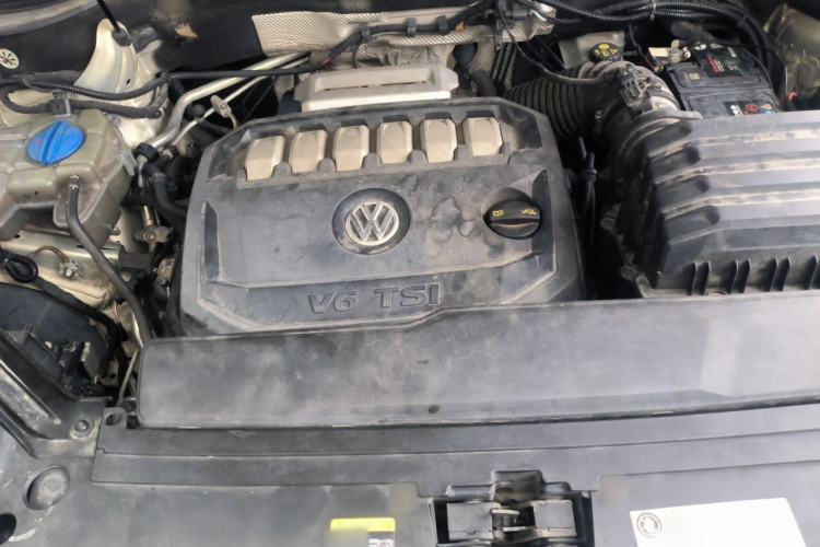 Used Volkswagen Teramont 2017 530 V6 Four-Wheel Drive Luxury Edition Engine Bay