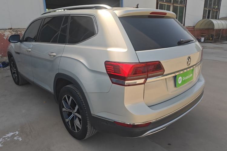 Used Volkswagen Teramont 2017 330TSI Two-Wheel-Drive Luxury Edition Exterior 2