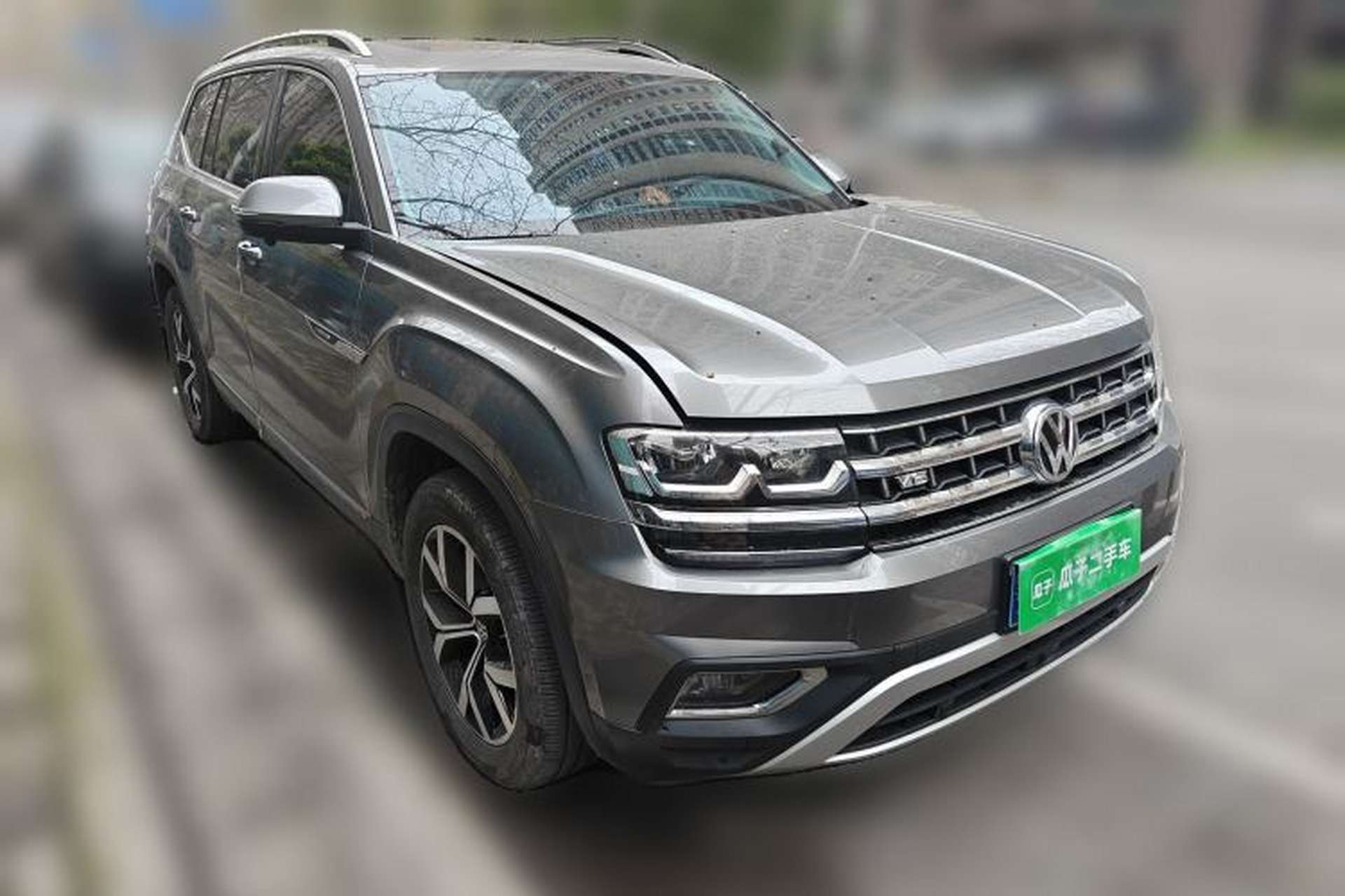 Used Volkswagen Teramont 2017 530 V6 Four-Wheel Drive Luxury Edition Front Right 45 Deg
