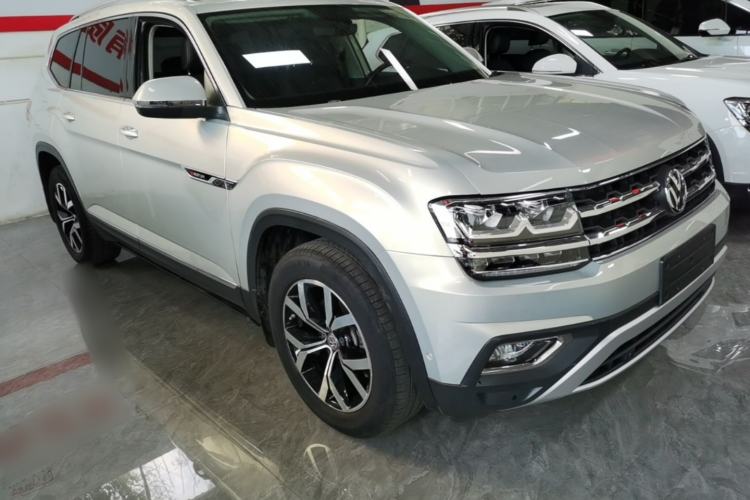 Used Volkswagen Teramont 2017 380TSI Four-Wheel Drive Luxury Edition Front Right 45 Deg
