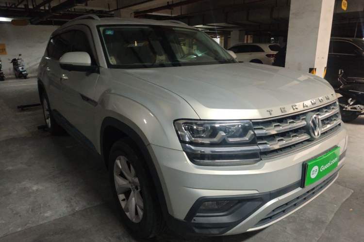 Used Volkswagen Teramont 2017 380TSI Four-Wheel Drive Comfort Edition Front Right 45 Deg