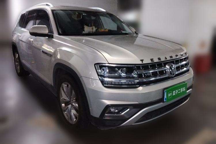 Used Volkswagen Teramont 2017 530 V6 Four-Wheel Drive Supreme Flagship Edition Front Right 45 Deg