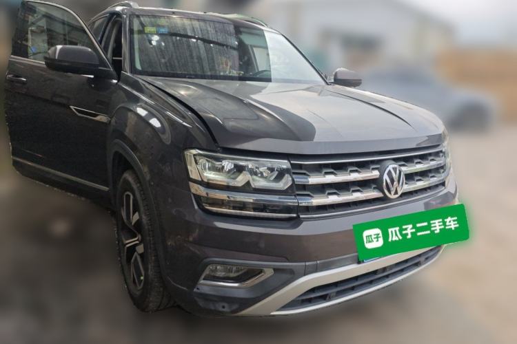 Used Volkswagen Teramont 2017 330TSI Two-Wheel-Drive Luxury Edition Front Right 45 Deg