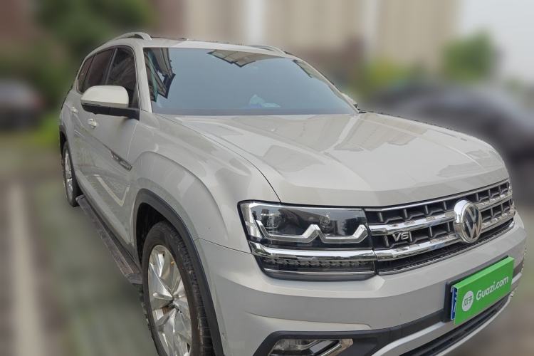 Used Volkswagen Teramont 2017 530 V6 Four-Wheel Drive Supreme Flagship Edition Front Right 45 Deg
