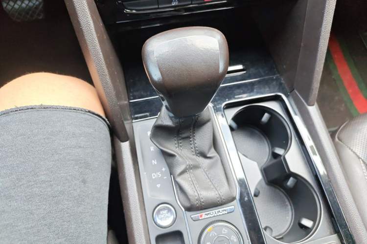 Used Volkswagen Teramont 2017 380TSI Four-Wheel Drive Luxury Edition Gear Lever